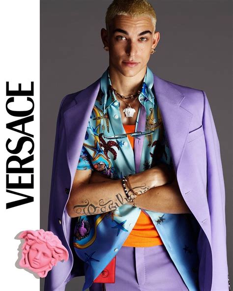 versace men's spring summer 2021|Versace pizzazz ss21.